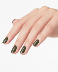 Suzi - The First Lady of Nails Green Dipping Powder Mani