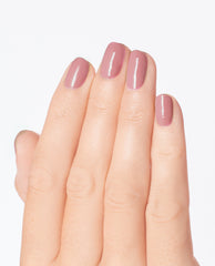 OPI Suzi Calls the Paparazzi Pink Gel Nail Polish Mani